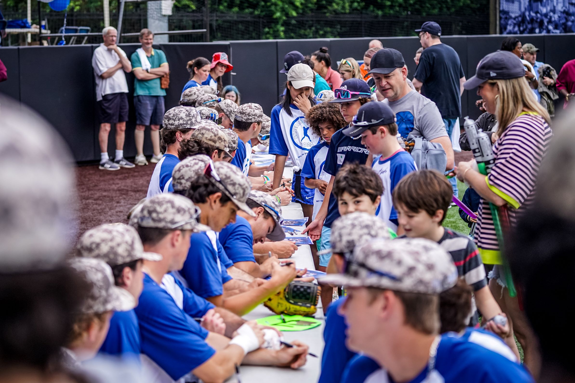 autograph table at baseball bonanza