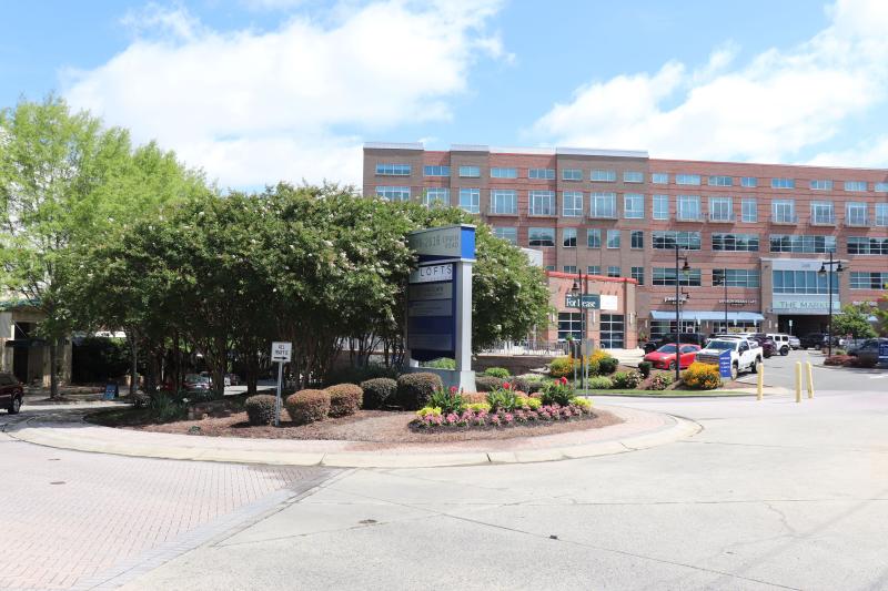 wide shot of exchange on Erwin